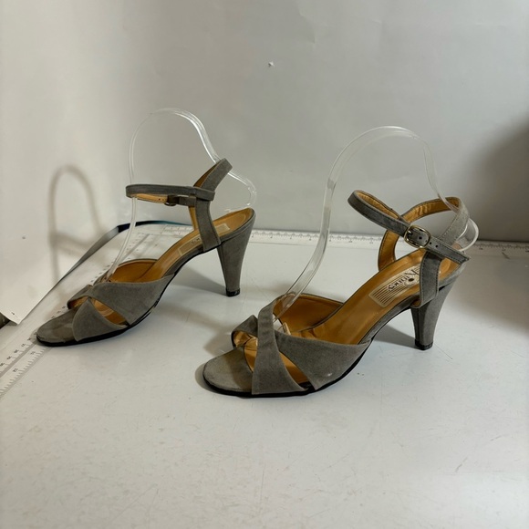 Vintage Kinney women’s grey strappy high heeled sandals in size 8.5 - Picture 3 of 11